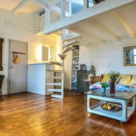 Spacious Loft Saint Michel Apartment